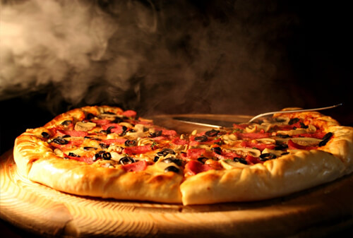 Pizza Gourmande à  cantleu 76380